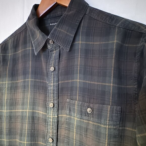 Banana Republic Slim-Fit Flannel Shirt – Men’s Medium (Like New) - Picture 1 of 5